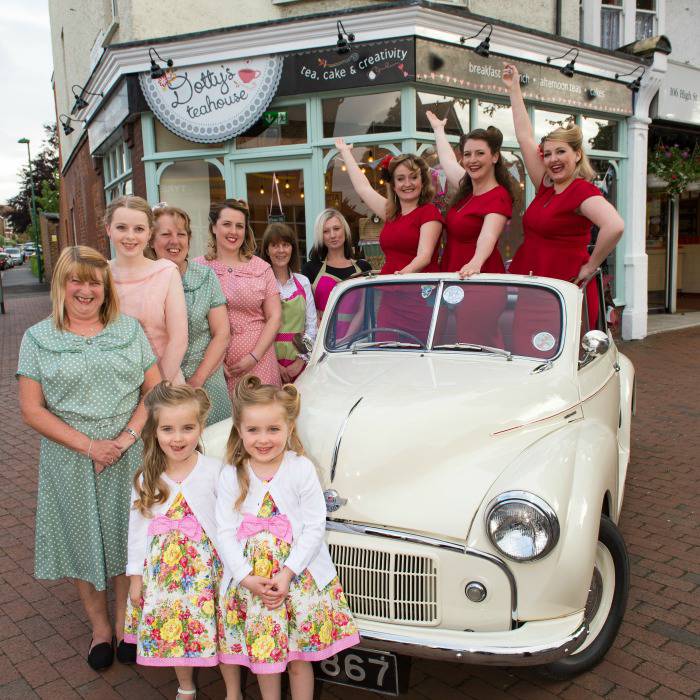 Dotty's-Tearoom-Carshalton-Mummy-and-boo